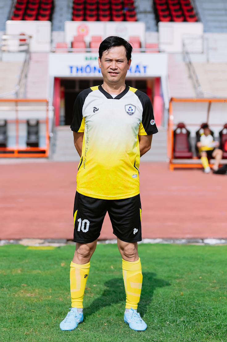 Nguyễn Khắc Đồng -Tiền vệ hộ công